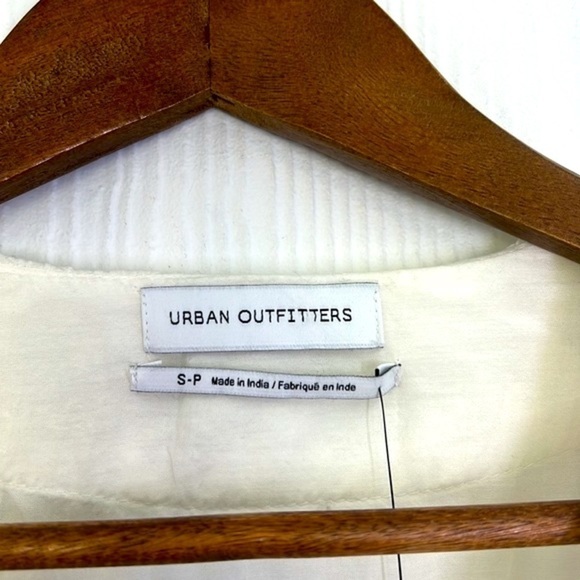 Urban Outfitters - NWT Alanis Ivory Embroidered Tie Long Sleeve Crop Size Small - Picture 9 of 14